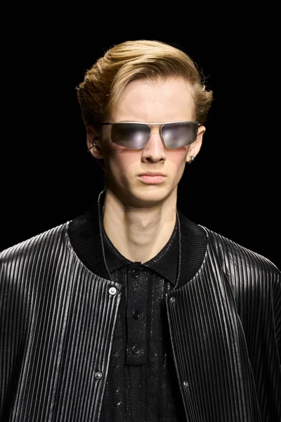 Look 111
